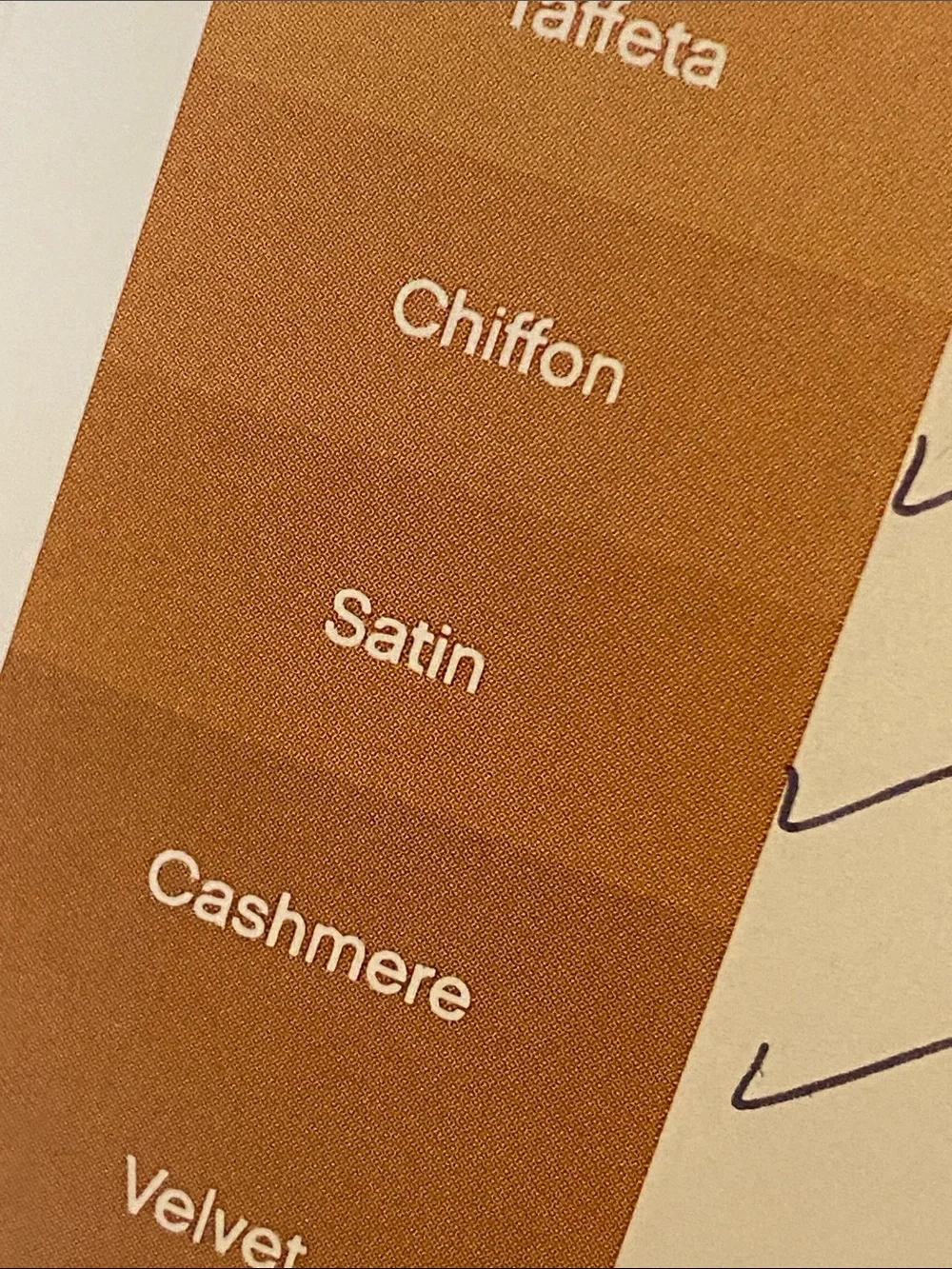 Younique Mineral Touch Liquid Foundation - Satin